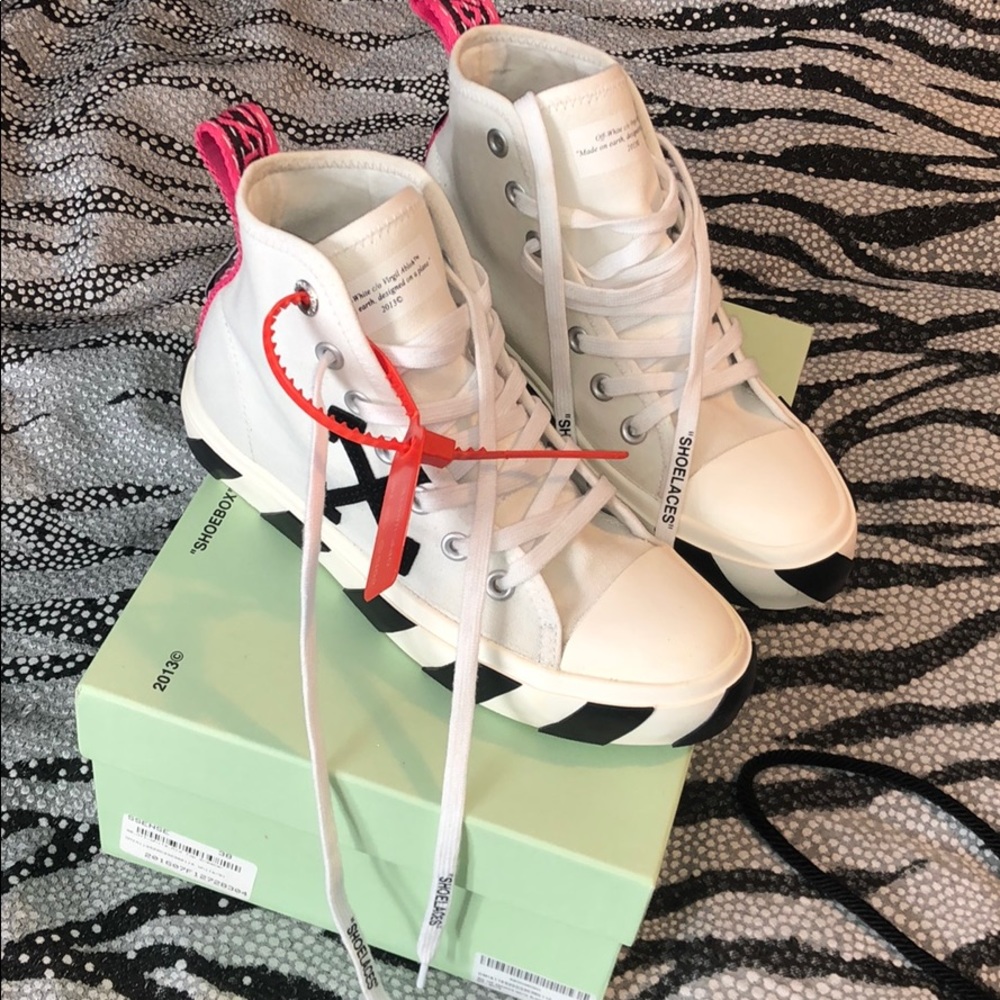 🚫SOLD VIA PAYPAL🚫🔥WOMENS OFF-WHITE SNEAKERS🔥 - Picture 2 of 7